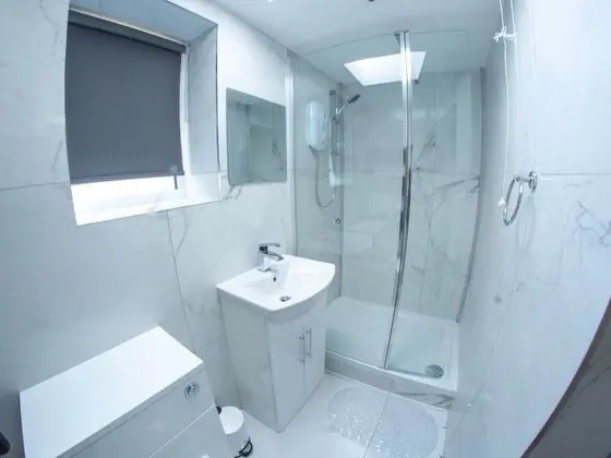 Comfort Tek Büyük Yataklı Oda, Ortak Banyo
