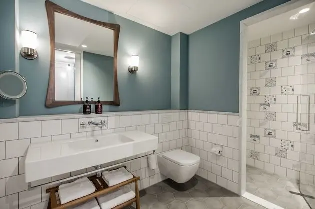 Stüdyo, Özel Banyo