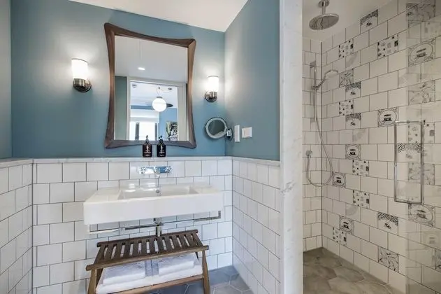 Stüdyo, Özel Banyo