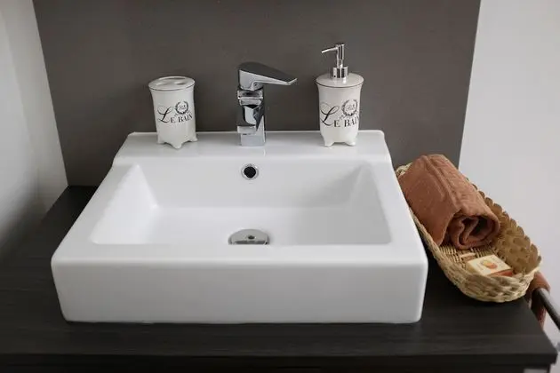 Tek Kişilik Oda, Ortak Banyo