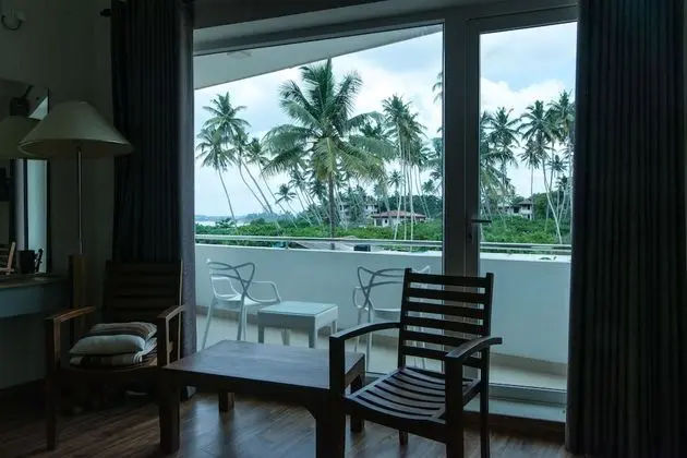 Deluxe Room with Partial Sea View