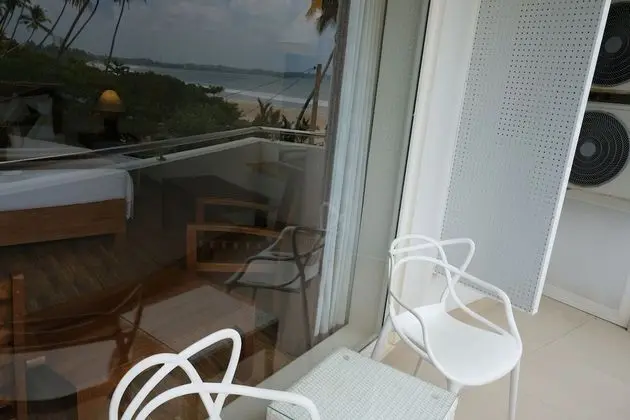 Deluxe Room with Partial Sea View