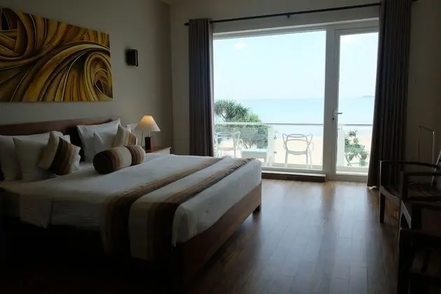 Superior Deluxe Room with Direct Sea View