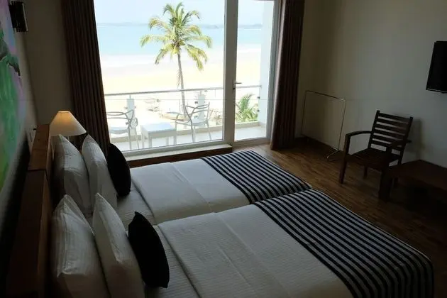 Superior Deluxe Room with Direct Sea View