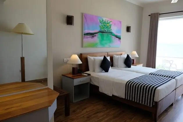 Superior Deluxe Room with Direct Sea View