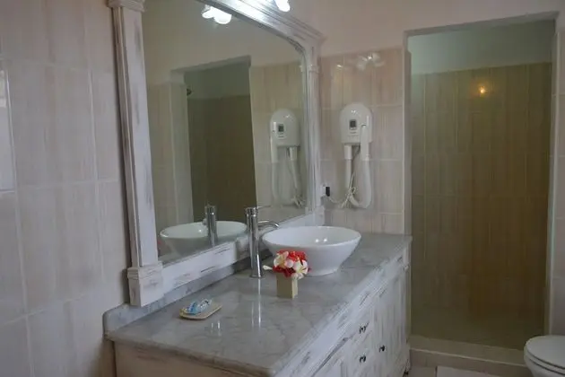 Deluxe Üç Kişilik Oda