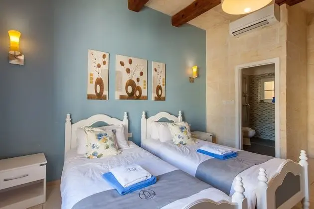 Family Ev, Birden Çok Yatak, Bahçeli (Twilight Gozitan Farmhouse With Pool)
