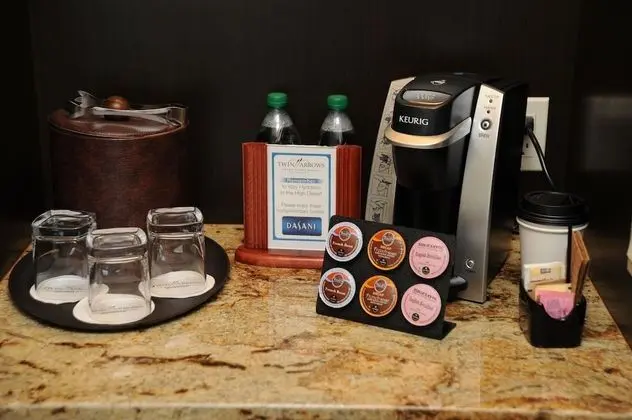 Oda, 2 Çift Kişilik Yatak