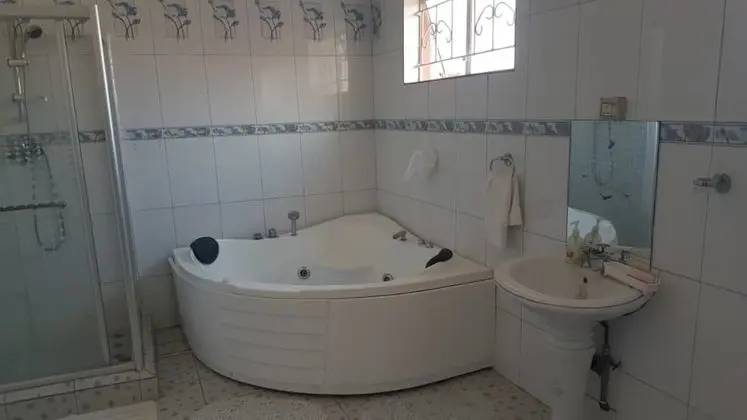 Executive Tek Büyük Yataklı Oda