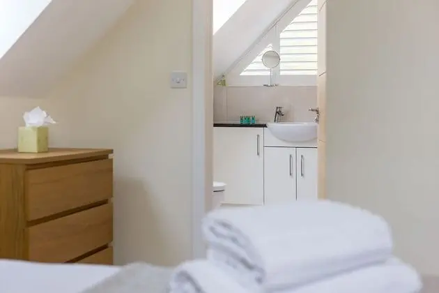 Ev (4 Bedrooms)