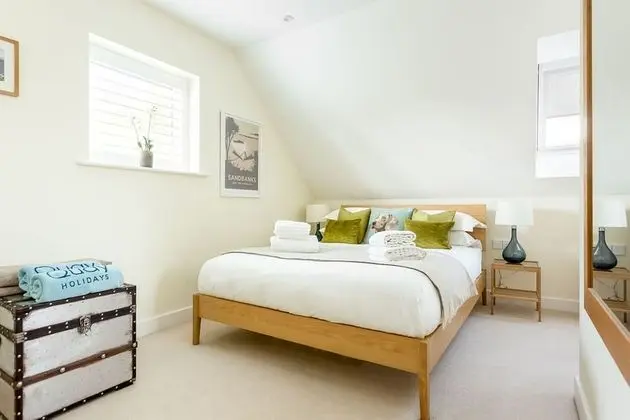 Ev (4 Bedrooms)