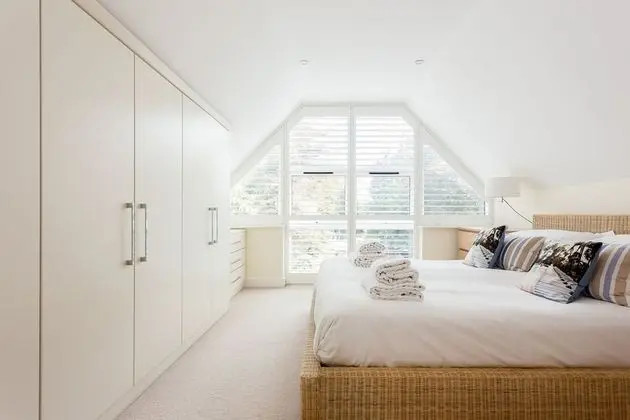 Ev (4 Bedrooms)