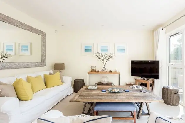 Ev (4 Bedrooms)