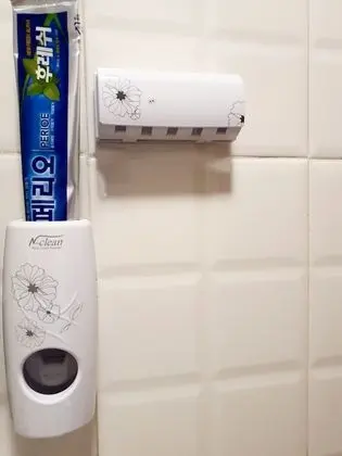 Üç Kişilik Oda