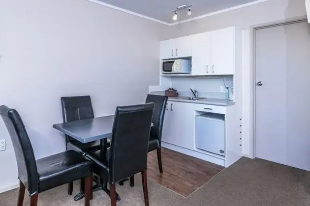 Oda, 2 Yatak Odası (Upstairs)
