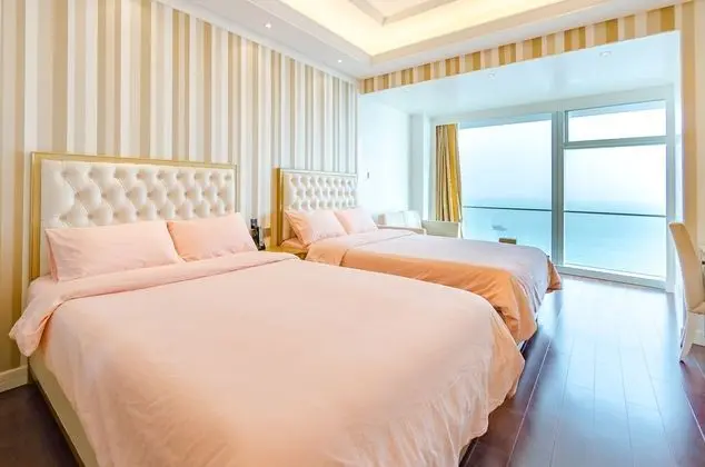 Deluxe Tek Büyük veya İki Ayrı Yataklı Oda, 1 Yatak Odası, Mikrodalga, Deniz Manzaralı
