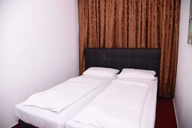 Tek Büyük veya İki Ayrı Yataklı Oda