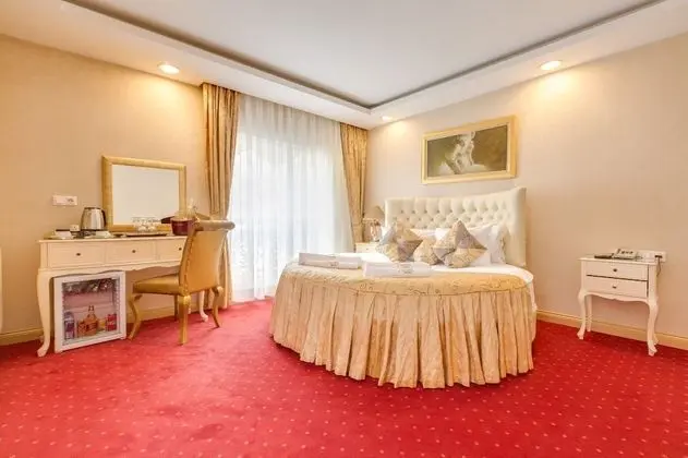 Deluxe Tek Büyük Yataklı Oda