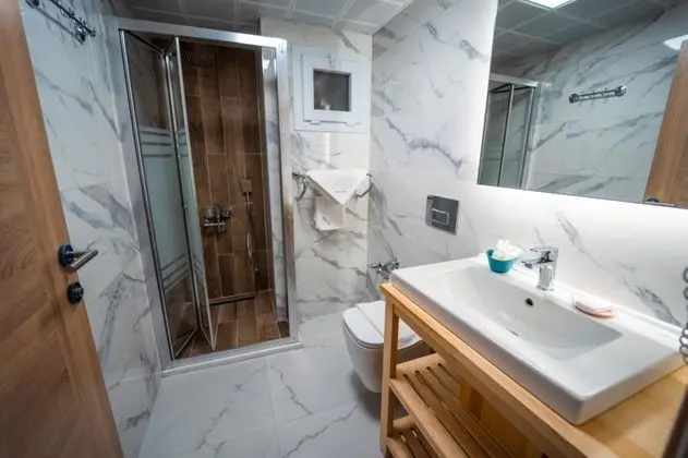 Suite,    , Balkonlu