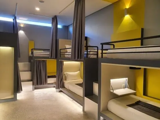 Shared 8 Bed Ladies Dorm