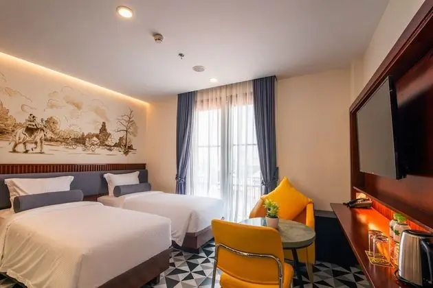Twin Room with Private Bathroom