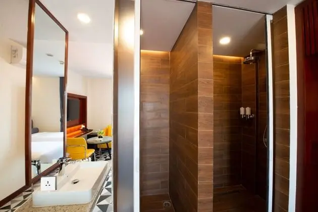 Twin Room with Private Bathroom