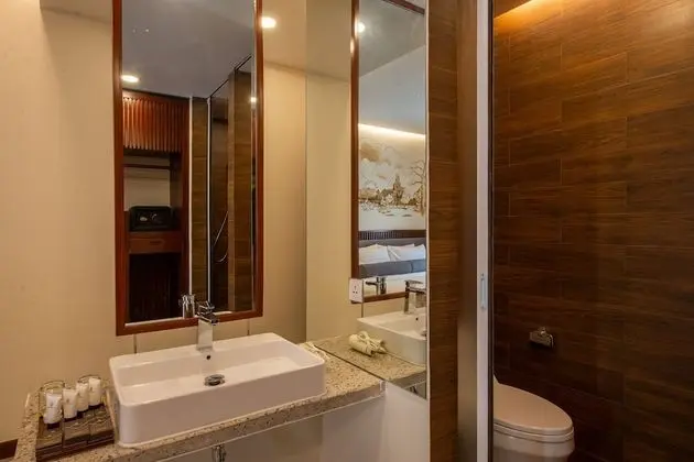 Twin Room with Private Bathroom