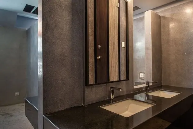 Twin Room with Shared Bathroom