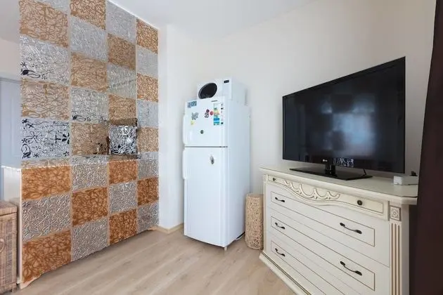 Luxury Apart Daire, 2 Yatak Odası, Teras, Havuz Manzaralı