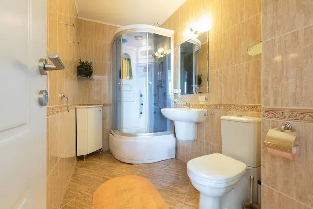 Luxury Apart Daire, 2 Yatak Odası, Teras, Havuz Manzaralı
