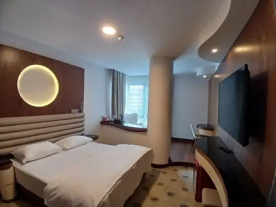 https://images.odamax.com/img/1920x1080/odamax/image/upload/TWO_BROTHER_HOTEL_SPA_202505032002590_7d30d6c7_b17f_4ea1_9103_e5da99d44978.jpg