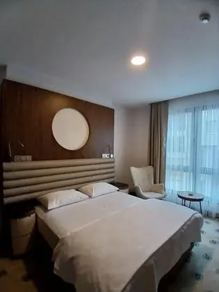https://images.odamax.com/img/1920x1080/odamax/image/upload/TWO_BROTHER_HOTEL_SPA_202505041815399_645c54a3_04a2_4b7e_8eb8_e32cf4e0605f.jpg