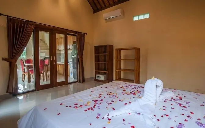 Junior Villa, 2 Yatak Odası, Kişiye Özel Havuzlu