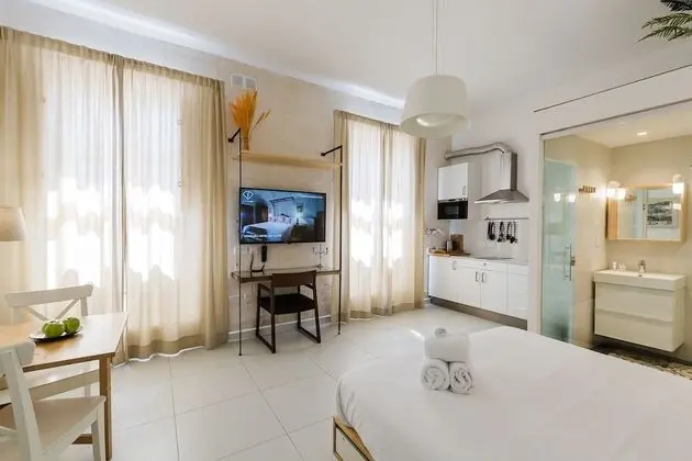Deluxe Stüdyo, Deniz Manzaralı