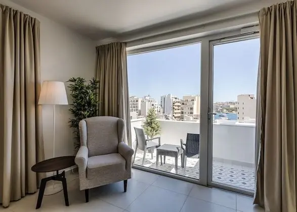 Luxury Çatı Katı Süiti (Penthouse), 1 Büyük (Queen) Boy Yatak, Teras, Kısmi Deniz Manzaralı
