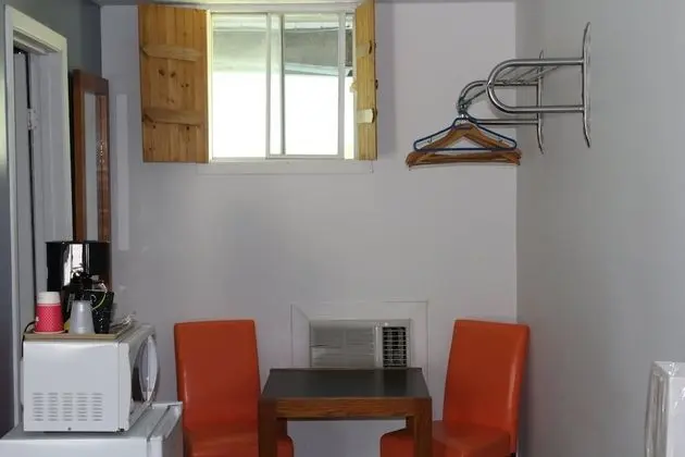 Deluxe Tek Büyük Yataklı Oda (No Pets)