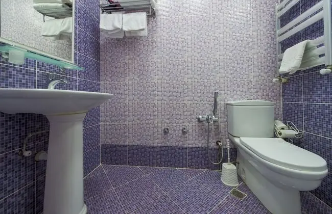 Deluxe Tek Büyük Yataklı Oda, Balkon (Castle view)