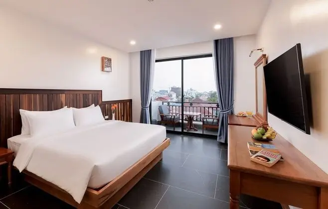 Deluxe Double Room with Balcony