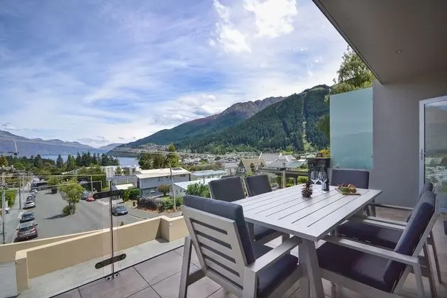 Luxury Villa, 3 Yatak Odası, Göl Manzaralı