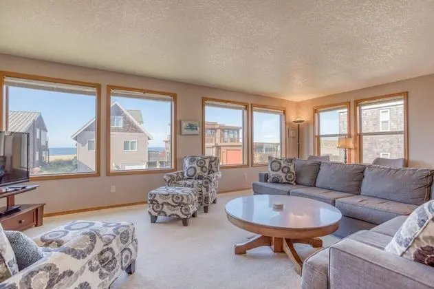 Ev, Birden Çok Yatak (Two Views Vacation Home)