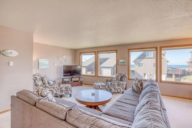 Ev, Birden Çok Yatak (Two Views Vacation Home)