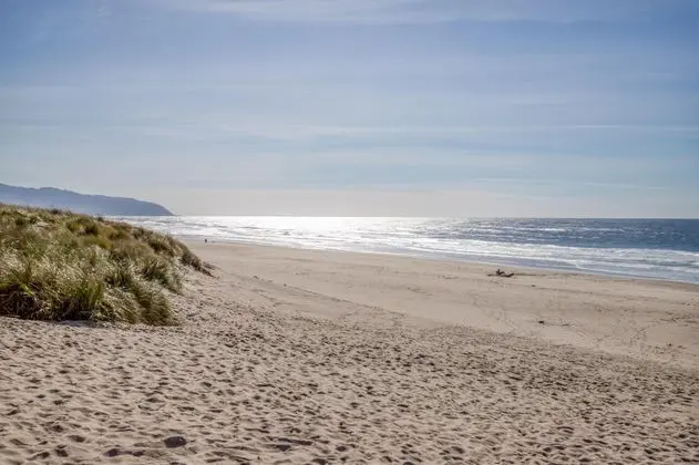 Ev, Birden Çok Yatak (Two Views Vacation Home)