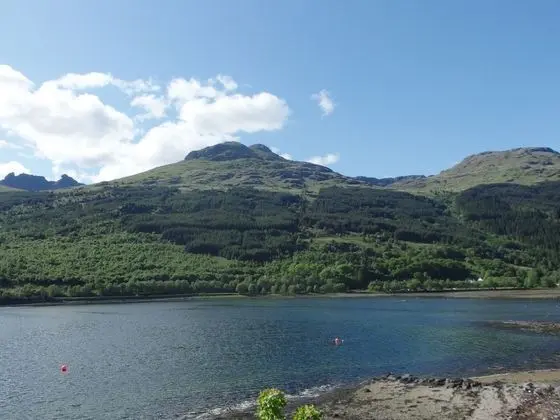 Tek Büyük Yataklı Oda, Banyolu/Duşlu (Lake and Mountain View)