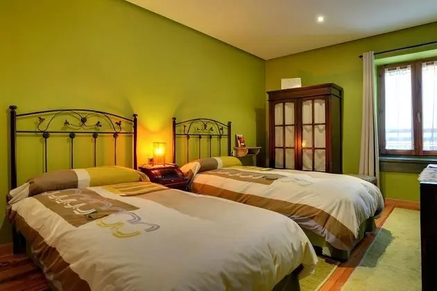 Tek Büyük veya İki Ayrı Yataklı Oda