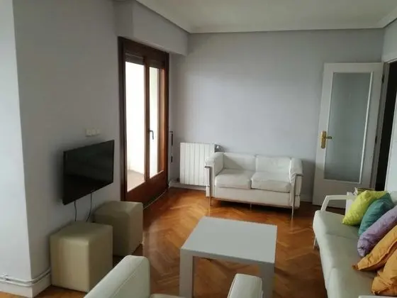 Apart Daire, 5 Yatak Odası, Balkon