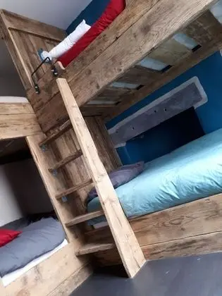 Ortak Ranzalı Oda, Karma Ranzalı Oda