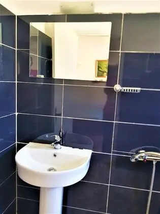 Tek Büyük Yataklı Oda, Sigara İçilmez