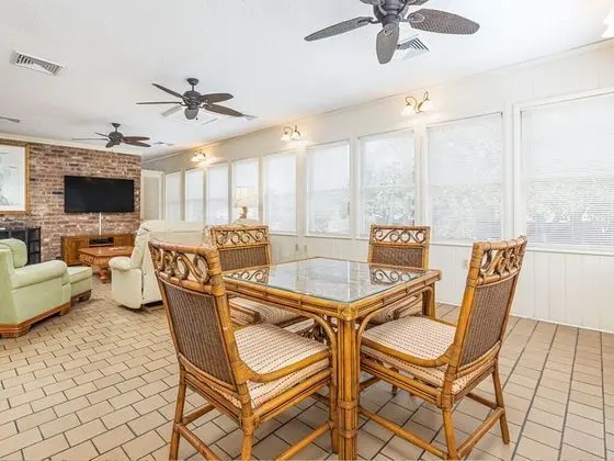 Ev, Birden Çok Yatak, Mutfak, Bahçe Manzaralı