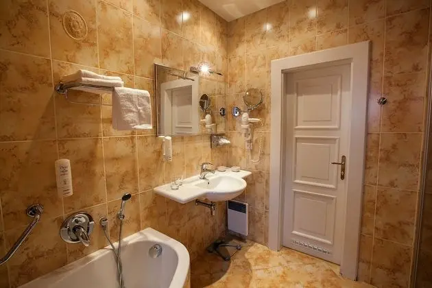 Deluxe Tek Büyük veya İki Ayrı Yataklı Oda, Şehir Manzaralı