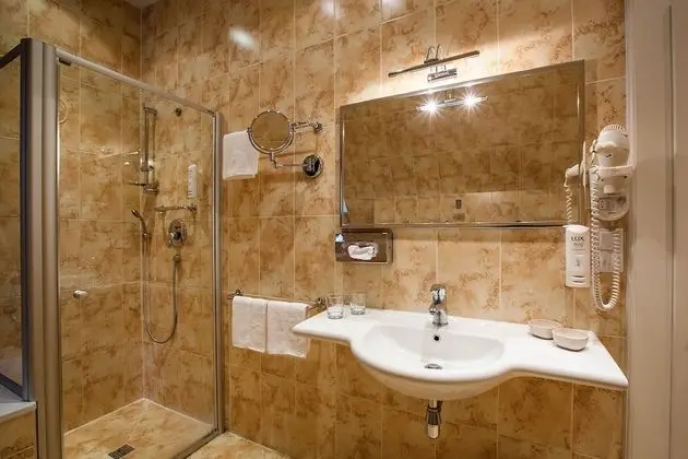 Deluxe Tek Büyük veya İki Ayrı Yataklı Oda, Şehir Manzaralı